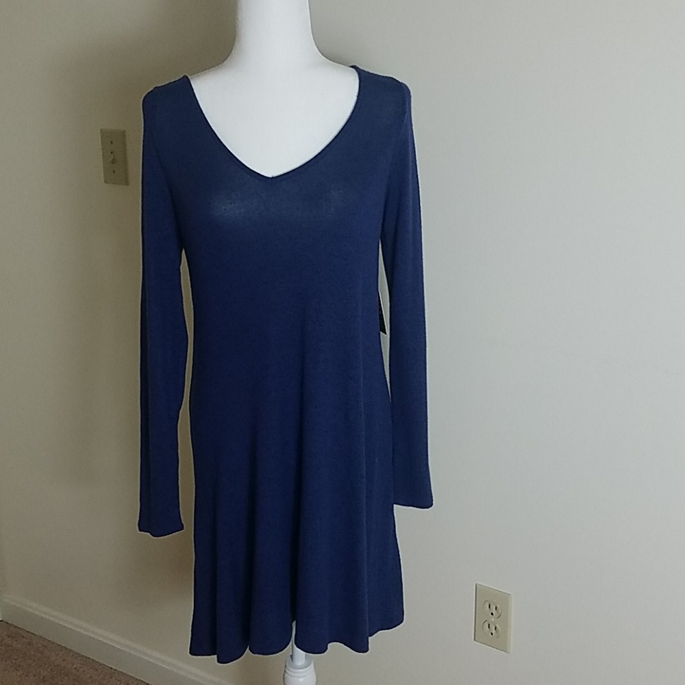 Express blue and black long sleeve t-shirt…